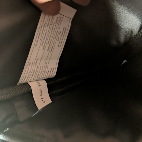 HP Essential Messenger 15.6" Notebook Laptop Case Bag (fits up to 15.6") - Picture 8 of 10